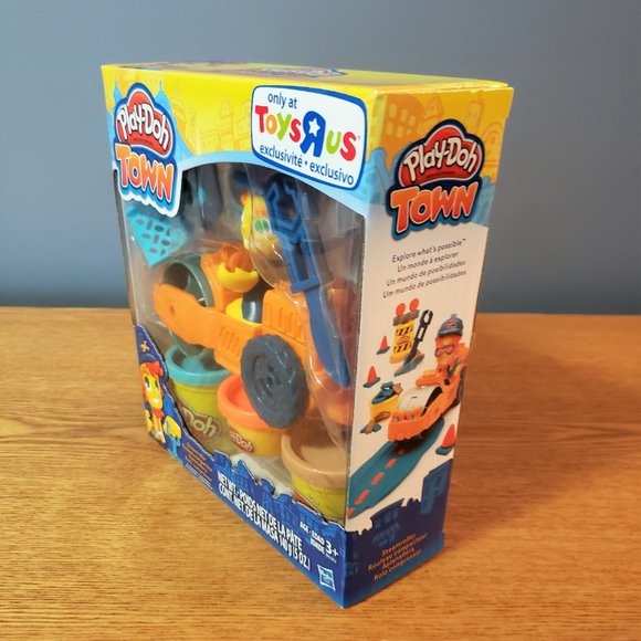 Play-Doh Town Steamroller Playset - Picture 2 of 3